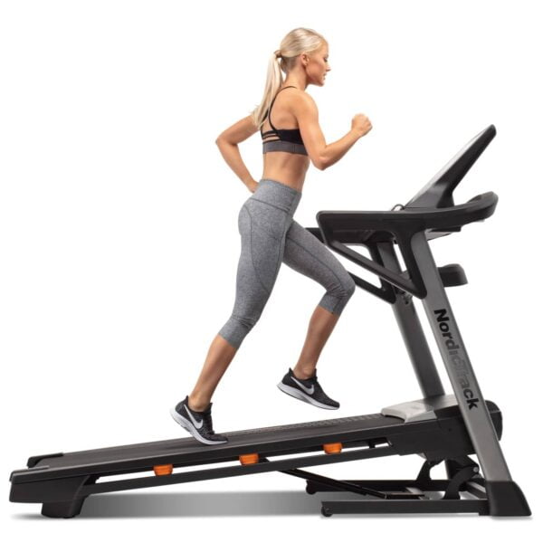 Nordictrack Elite 1400 Treadmill 2